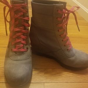 SOREL Women wedge boots